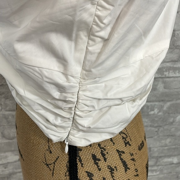 English Factory Front Twist Detail Top - Picture 4 of 9